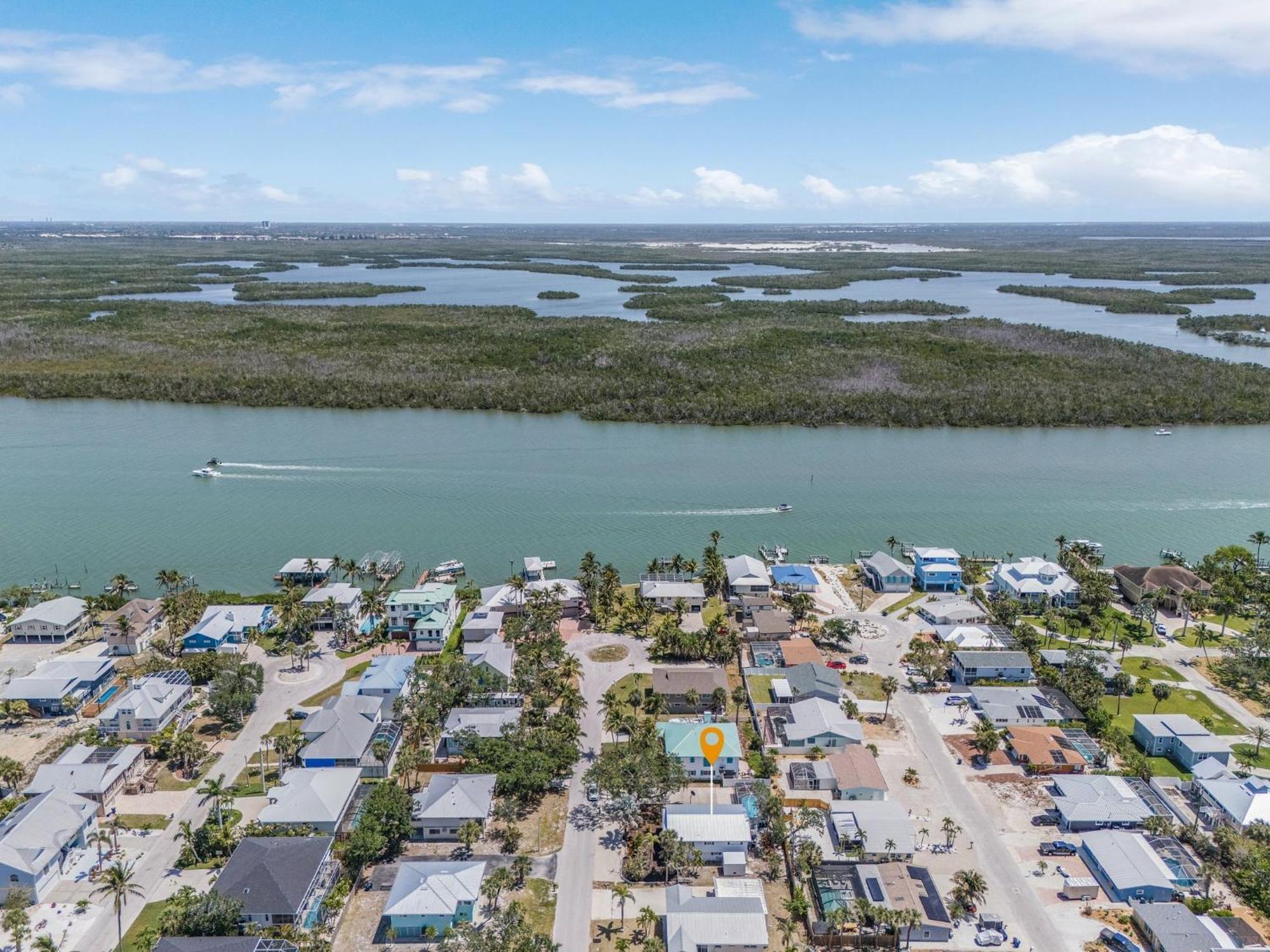 140 Barefoot Bungalow: 4Br/2Ba W/ Heated Pool! Fort Myers Beach Exteriör bild