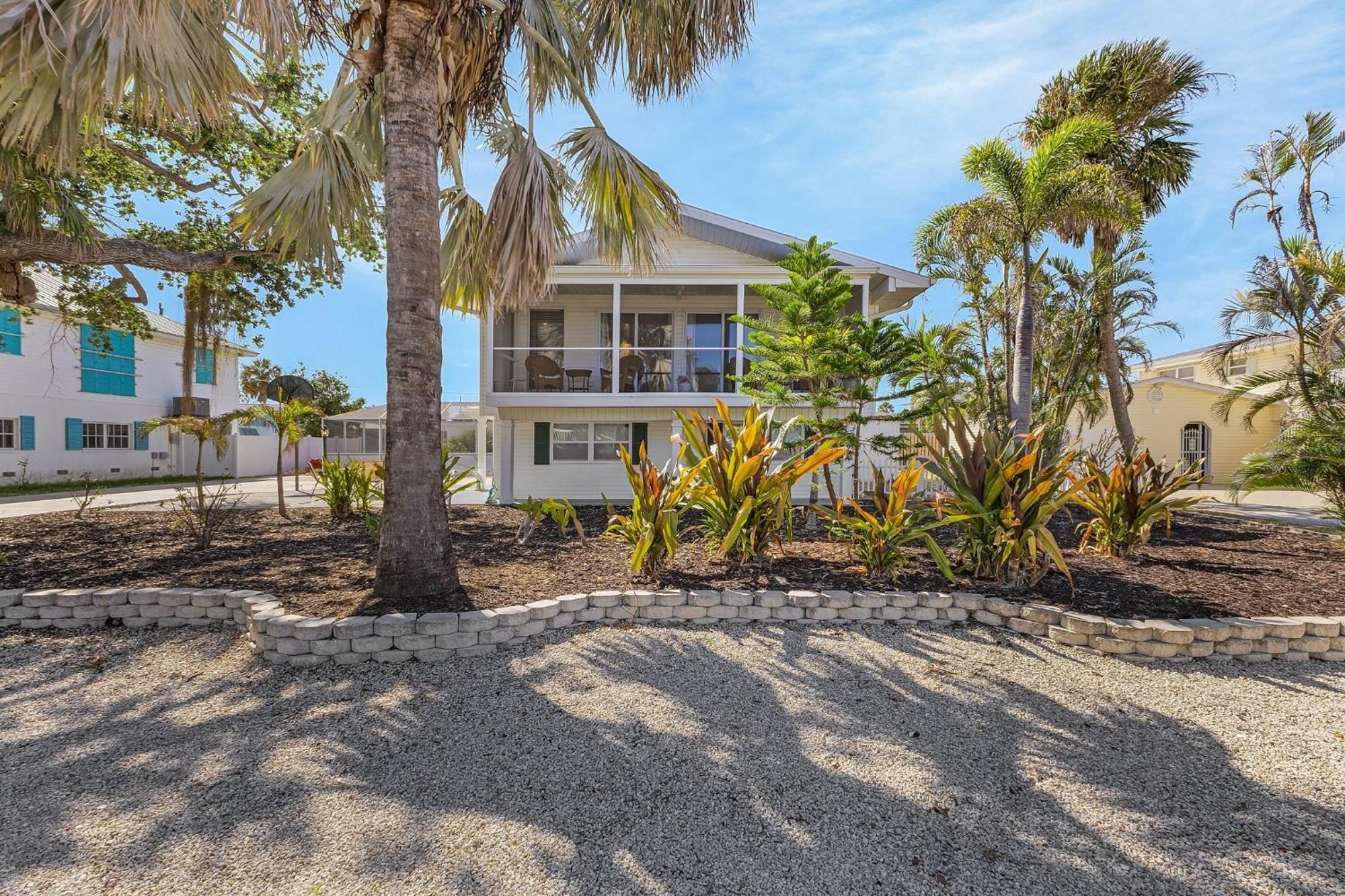 140 Barefoot Bungalow: 4Br/2Ba W/ Heated Pool! Fort Myers Beach Exteriör bild